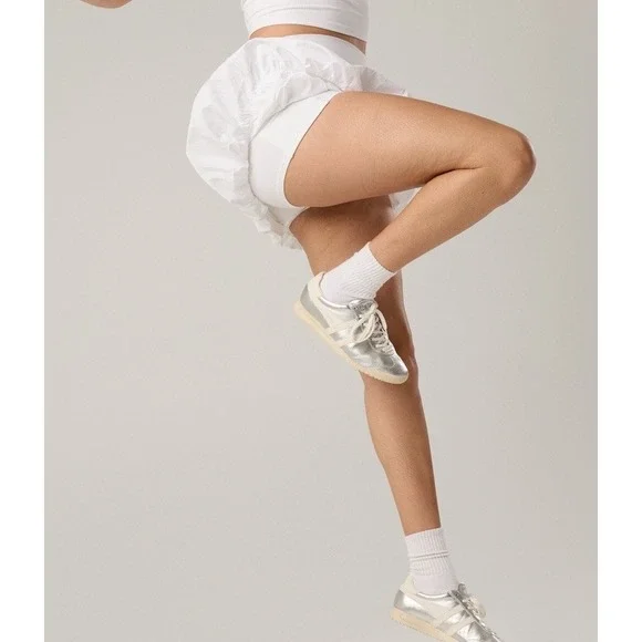 OFFLINE by Aerie Real Me Bubble Skort White Athletic Skirt Casual Mini Chic Med - Picture 4 of 6